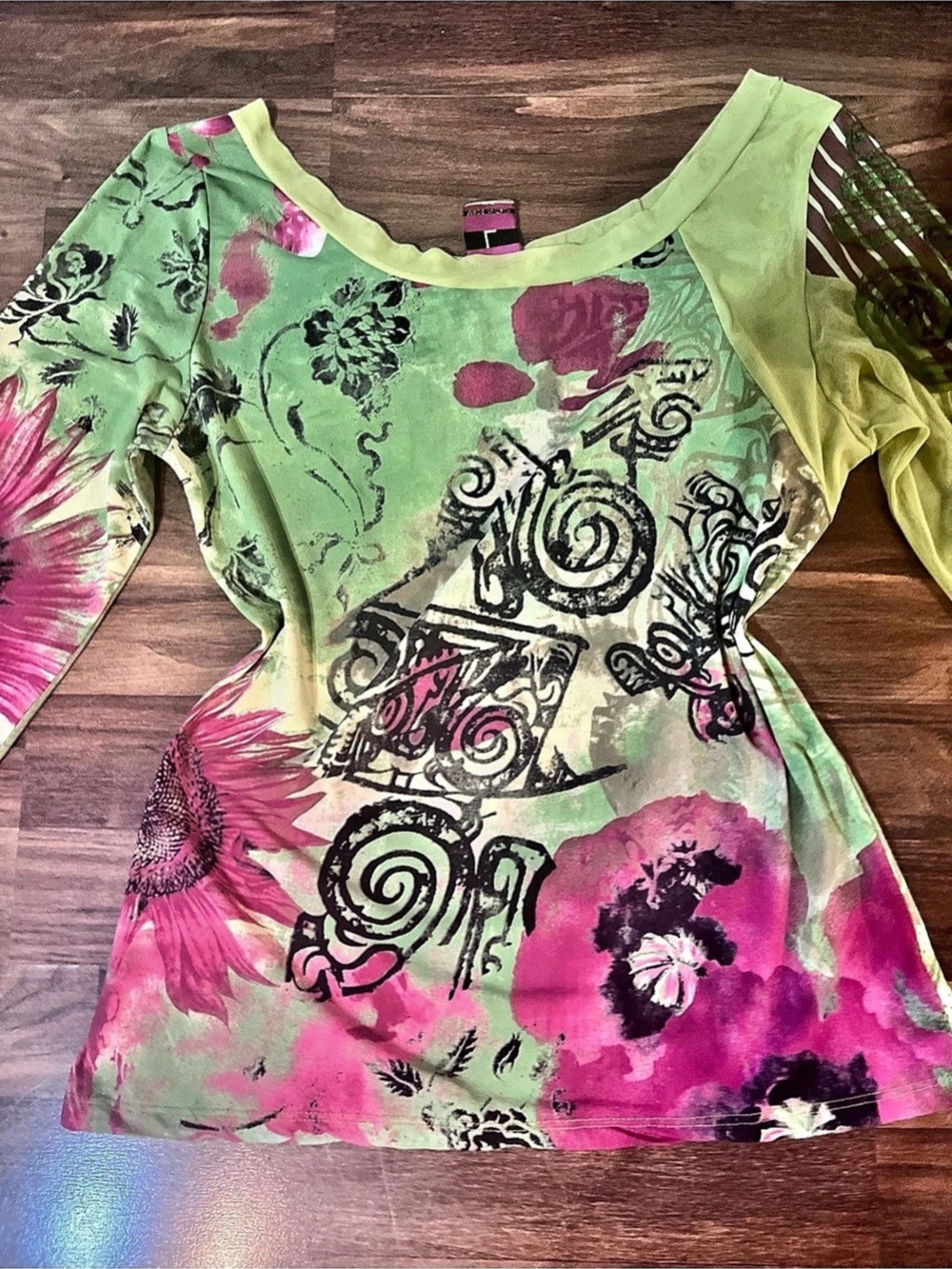 Floral Long Sleeve Top in Green & Pink - Picture 3 of 5